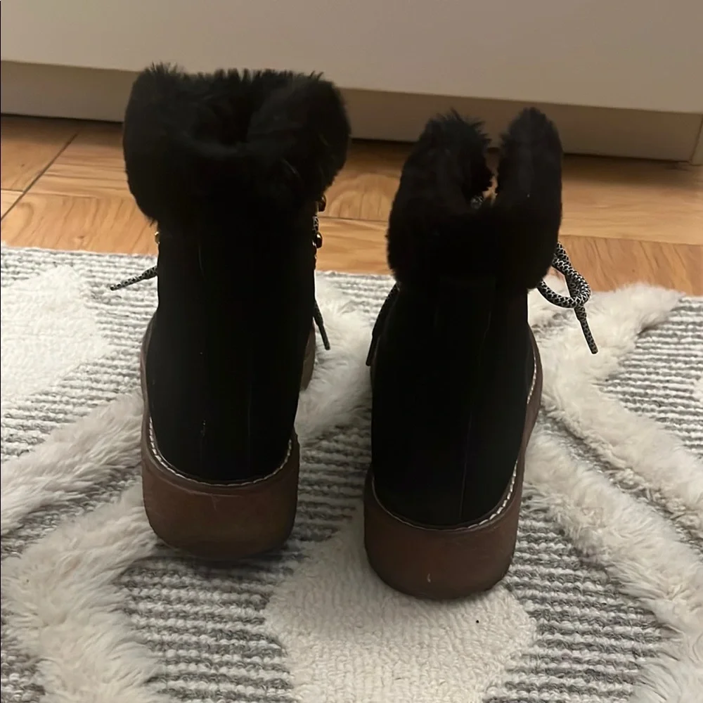Women's Nubuck winter boots with wedge crepe sole